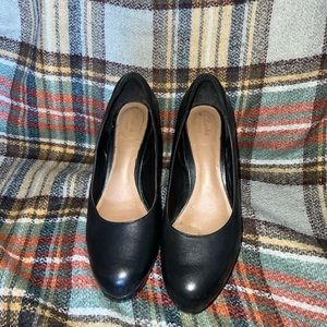 Size 7.5W | Clark’s Artisan Round Black Leather Heels